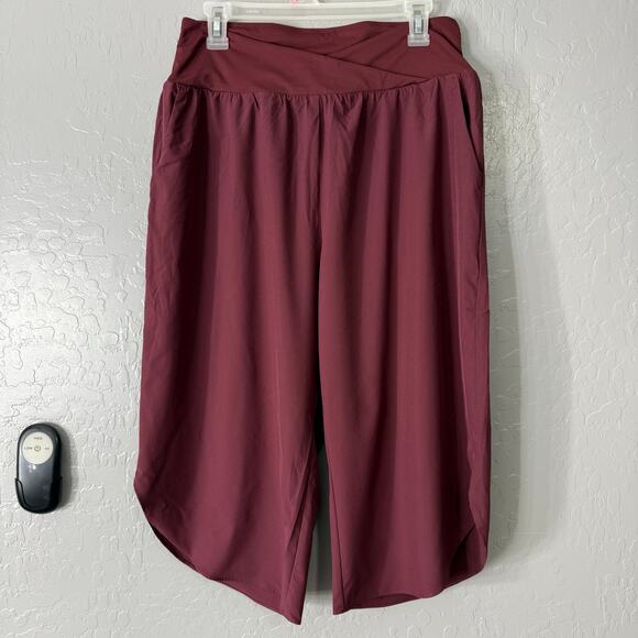 Halara Breezeful High Waisted Crossover Pocket Quick Dry Capri Pants, Burgundy L - Picture 1 of 6